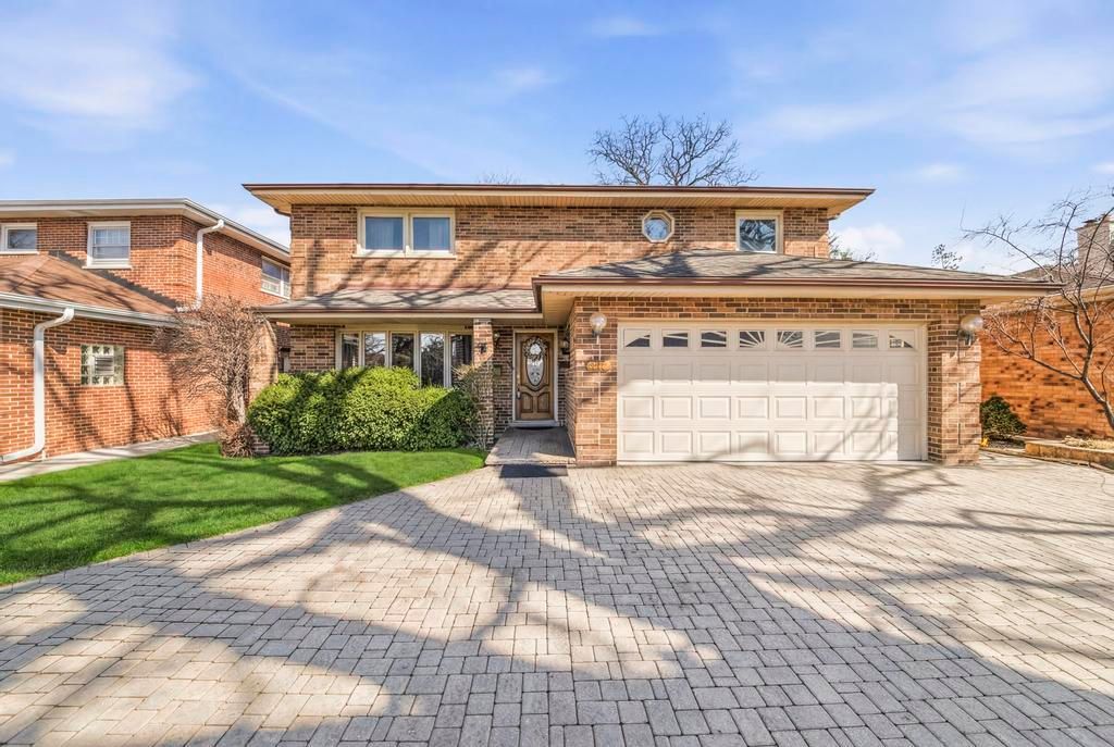 313 N Dee Road, Park Ridge, IL 60068