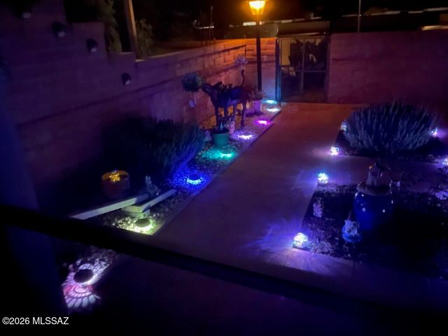 260 N Camino Del Vate, Green Valley, AZ 85614