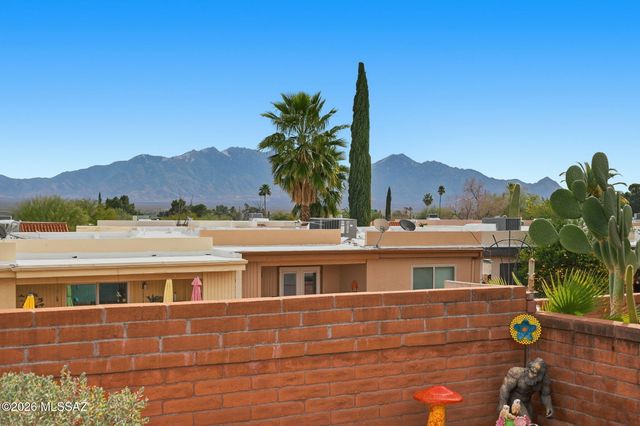 260 N Camino Del Vate, Green Valley, AZ 85614