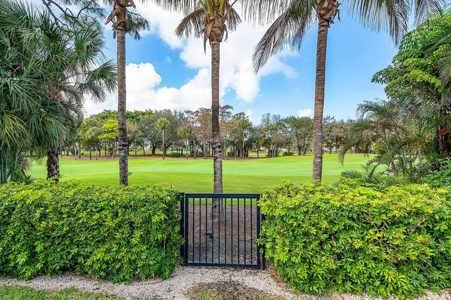 13346 Deauville Drive, Palm Beach Gardens, FL 33410