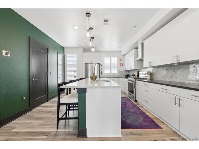 3855 E Cedar Ave 206, Denver, CO 80209