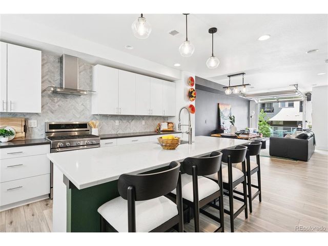 3855 E Cedar Ave 206, Denver, CO 80209