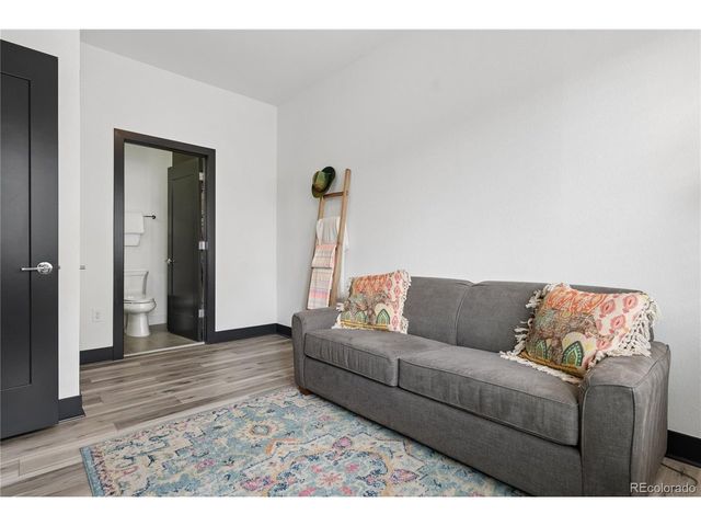 3855 E Cedar Ave 206, Denver, CO 80209
