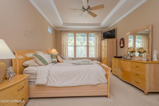 5 Tree Line Drive, Freehold, NJ 07728