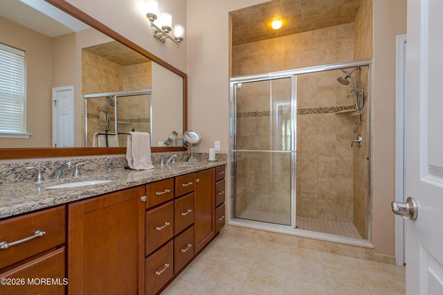 5 Tree Line Drive, Freehold, NJ 07728
