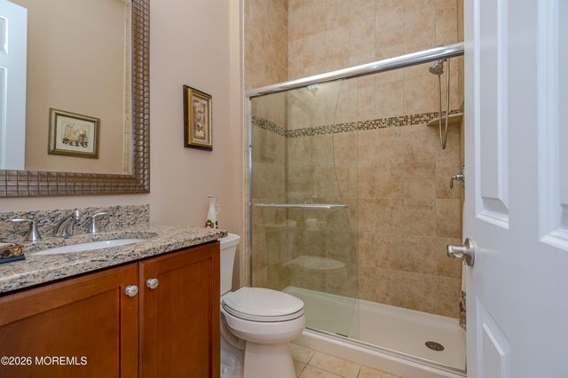 5 Tree Line Drive, Freehold, NJ 07728