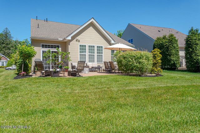 5 Tree Line Drive, Freehold, NJ 07728