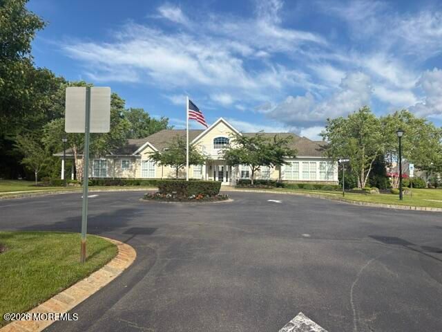 5 Tree Line Drive, Freehold, NJ 07728