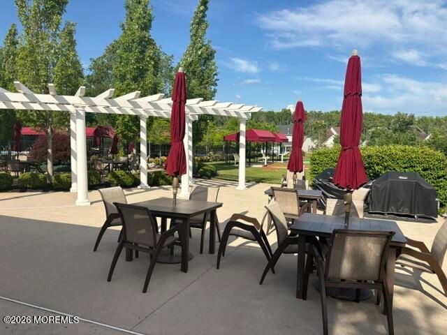 5 Tree Line Drive, Freehold, NJ 07728