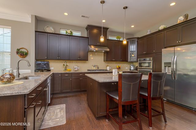 5 Tree Line Drive, Freehold, NJ 07728