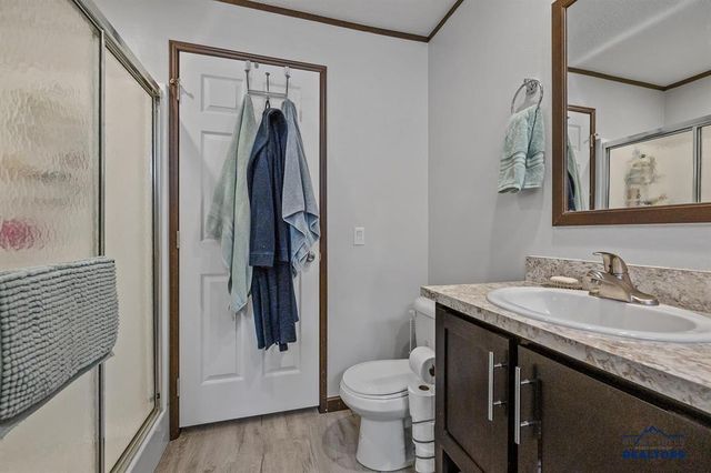 27651 COUNTRY VIEW RD, Hot Springs, SD 57747