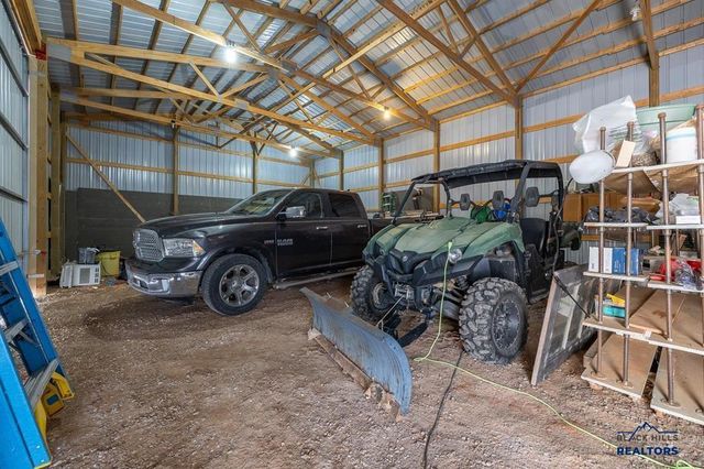 27651 COUNTRY VIEW RD, Hot Springs, SD 57747