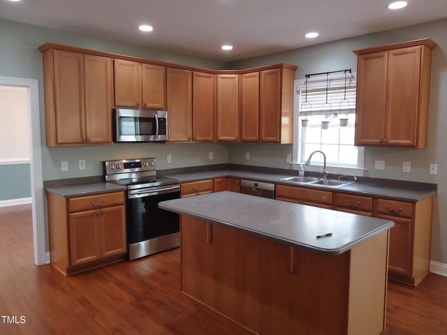 109 Bright Shade Court, Holly Springs, NC 27540