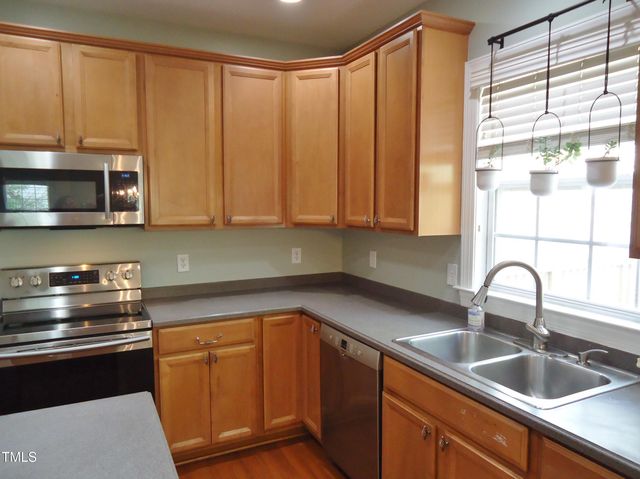 109 Bright Shade Court, Holly Springs, NC 27540