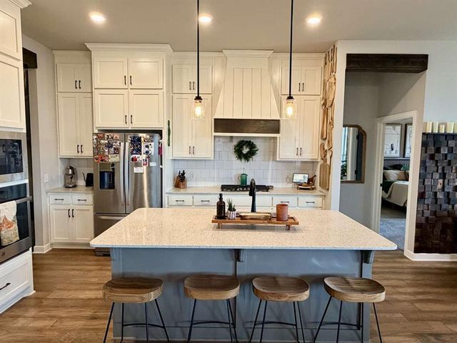 13221 SW 6th Street, Yukon, OK 73099