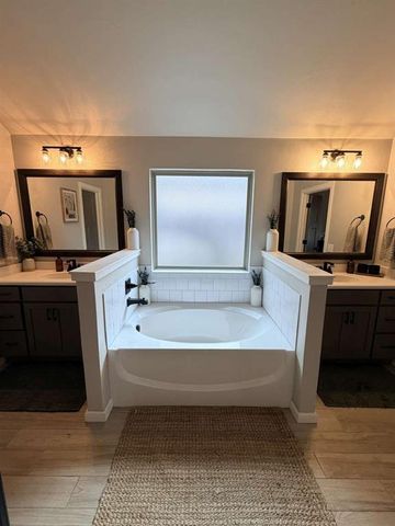 13221 SW 6th Street, Yukon, OK 73099