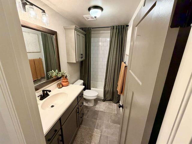 13221 SW 6th Street, Yukon, OK 73099