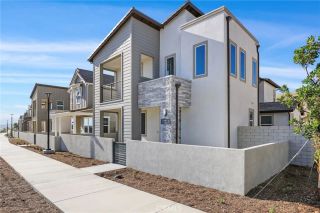 27213 Tamarack Lane, Valencia, CA 91381