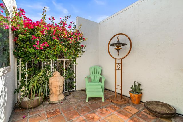 1728 Capri Circle, Palm Springs, CA 92262