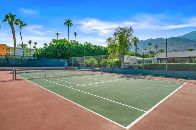 1728 Capri Circle, Palm Springs, CA 92262