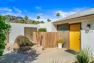 1728 Capri Circle, Palm Springs, CA 92262