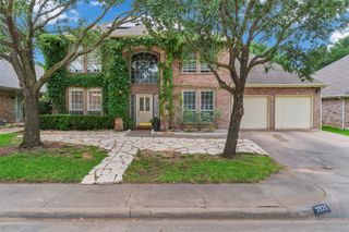3520 Stone Creek Lane S, Fort Worth, TX 76137