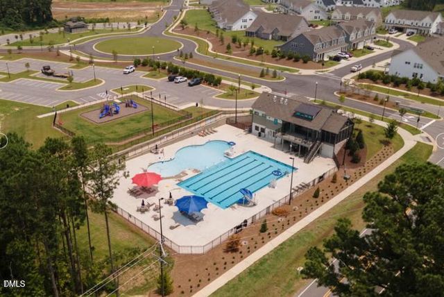 520 Eversden Drive, Zebulon, NC 27597