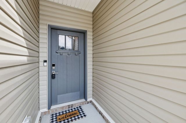 143 Creek Wood Rd, Manchester, TN 37355