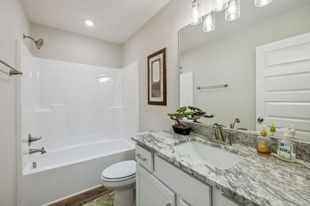 143 Creek Wood Rd, Manchester, TN 37355