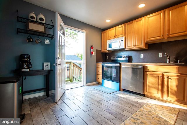 667 BEECHWOOD AVE, Pottstown, PA 19464