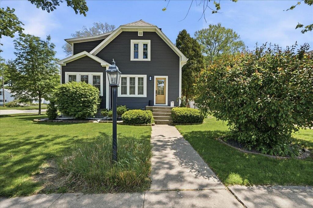 1208 Franklin Street, Valparaiso, IN 46383
