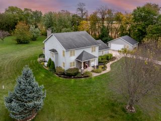 151 Congress Drive, Valparaiso, IN 46383