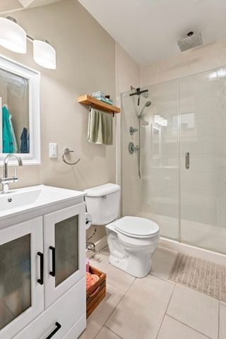 51 New Ocean St 3, Swampscott, MA 01907