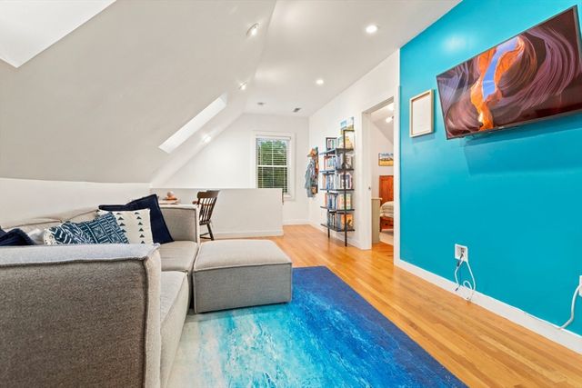 51 New Ocean St 3, Swampscott, MA 01907