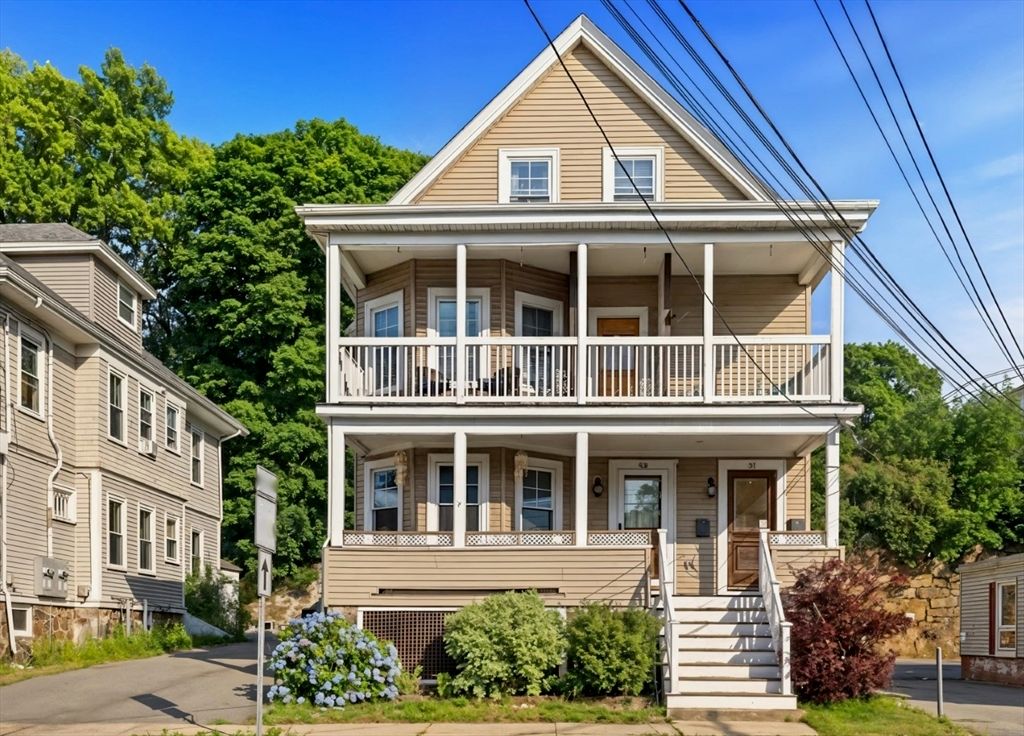 51 New Ocean St 3, Swampscott, MA 01907