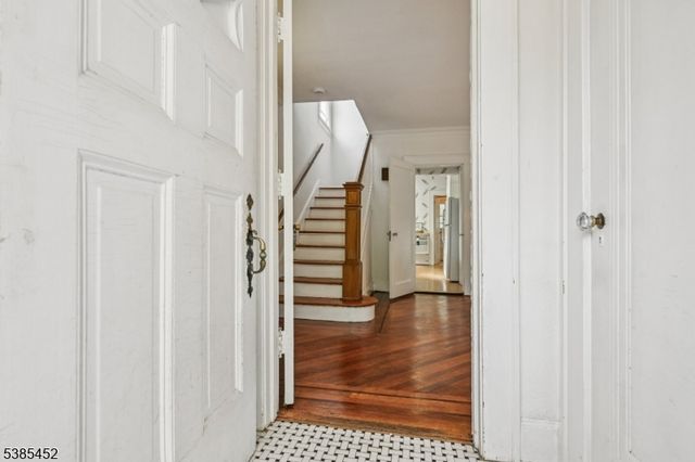98 Midland Blvd, Maplewood Twp., NJ 07040
