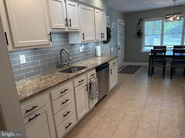 10 WIMBELDON WAY, Tabernacle, NJ 08088