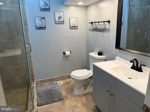 10 WIMBELDON WAY, Tabernacle, NJ 08088