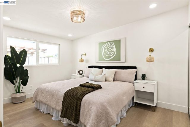 38343 Canyon Heights Dr, Fremont, CA 94536