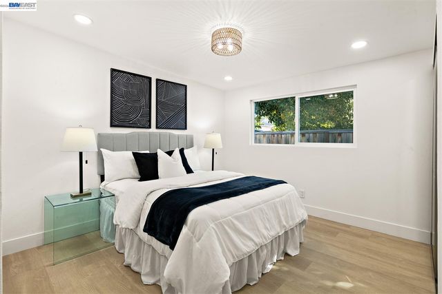 38343 Canyon Heights Dr, Fremont, CA 94536