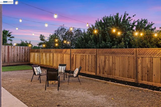 38343 Canyon Heights Dr, Fremont, CA 94536