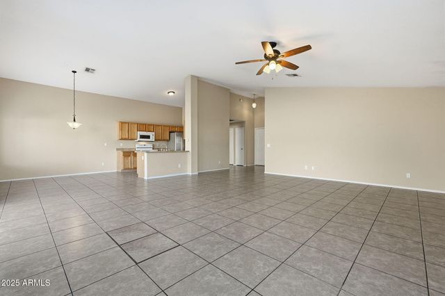 2715 N 90TH Avenue, Phoenix, AZ 85037