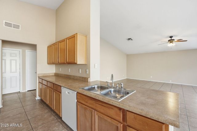 2715 N 90TH Avenue, Phoenix, AZ 85037