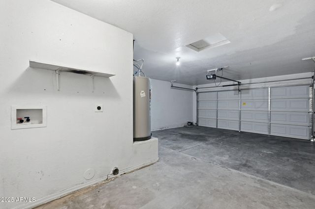 2715 N 90TH Avenue, Phoenix, AZ 85037