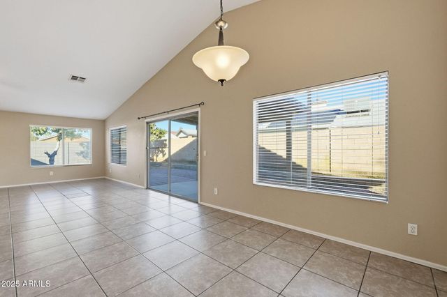 2715 N 90TH Avenue, Phoenix, AZ 85037