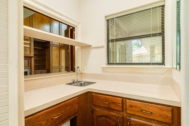 1600 Azalea Street, Sweeny, TX 77480