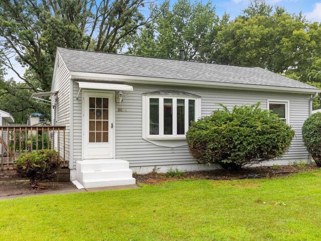 8804 Quincy Street NE, Blaine, MN 55434