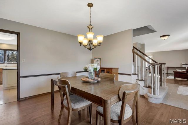 710 Briarfarm Lane, Kirkwood, MO 63122