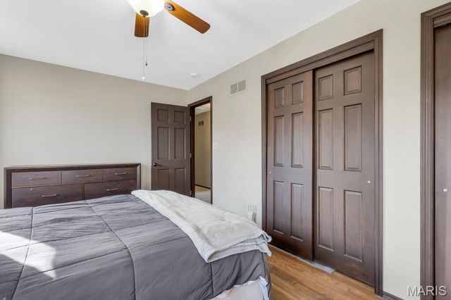 710 Briarfarm Lane, Kirkwood, MO 63122