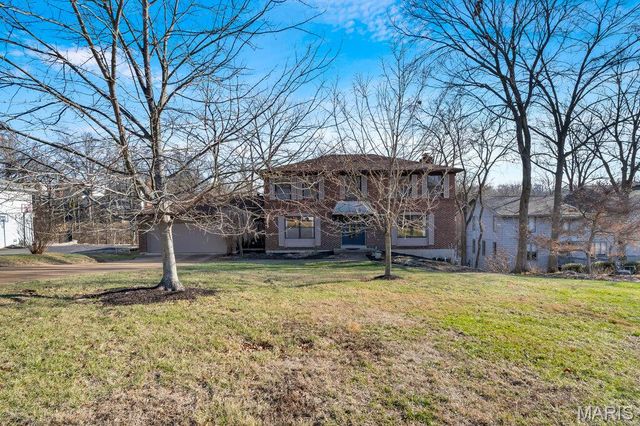 710 Briarfarm Lane, Kirkwood, MO 63122